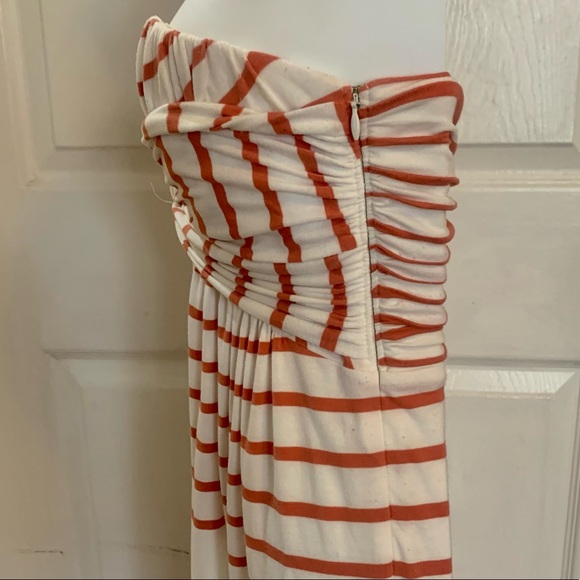 JESSICA SIMPSON Strapless Bandeu Top Maxi Dress. Cream/white stripes. Size 2 - Picture 8 of 11